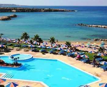 Aparthotel Corallia